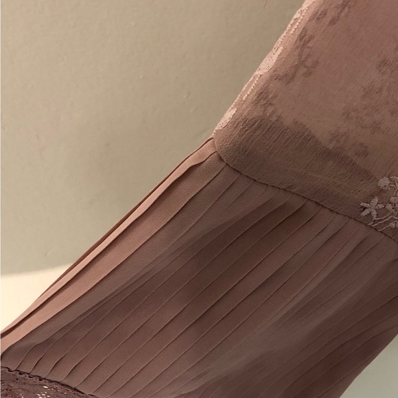 A DIP OF DARLING Victorian Blouse Dusty Rose Pink Embroidered 3/4 Sleeve SZ XL - Picture 4 of 14